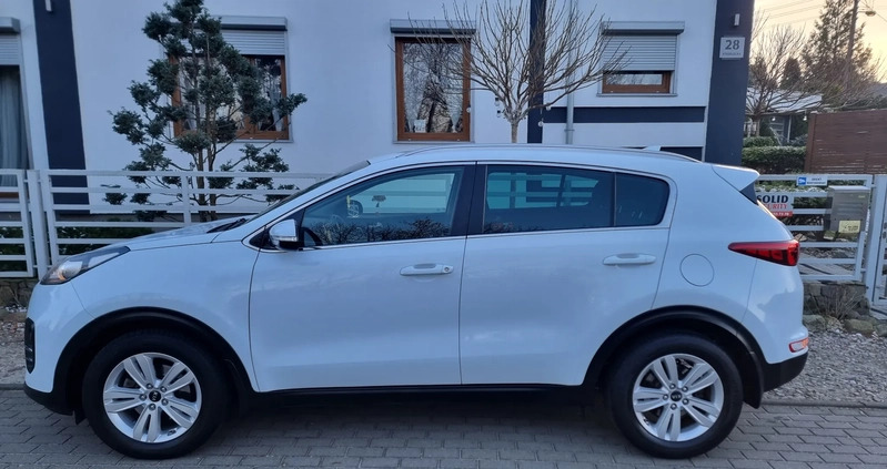 Kia Sportage cena 76999 przebieg: 126000, rok produkcji 2018 z Stryków małe 436